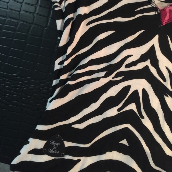 Burn n’ Violet XSmall  Zebra Top - Picture 7 of 7